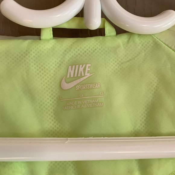 nike rain bomber shell jacket - Picture 9 of 15